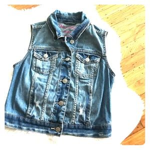 Juniors denim vest